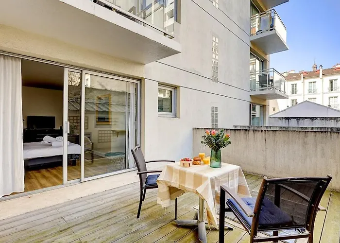 Eiffel Josephine Paříž